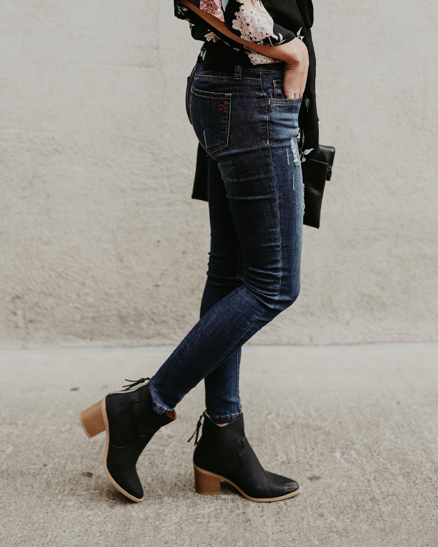 S4R-Denim jeans with ripped holes