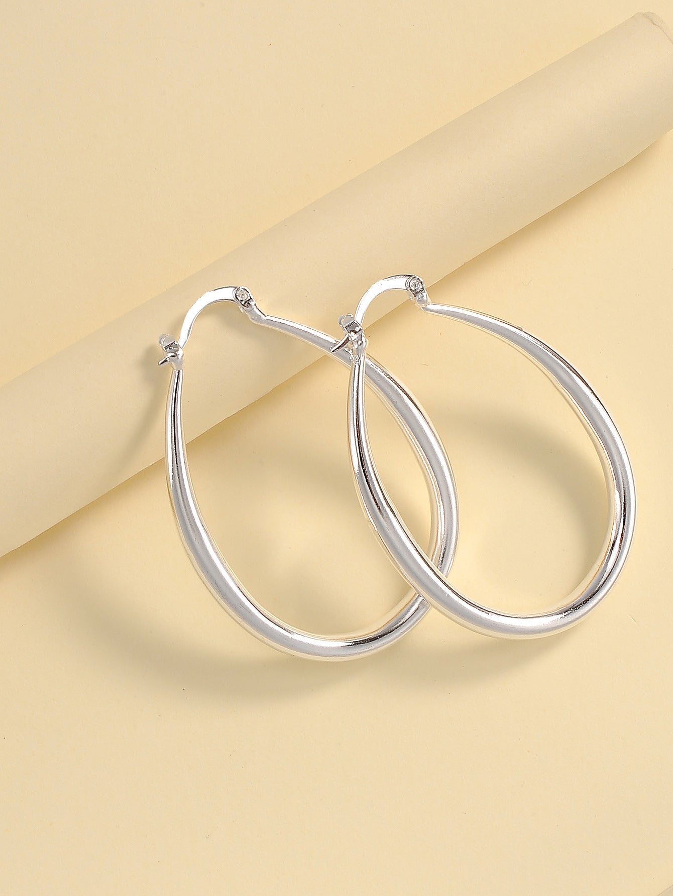 S4R-Geometric oval earrings